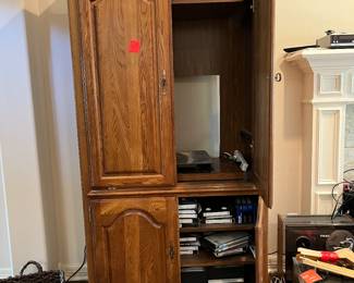 Entertainment center 