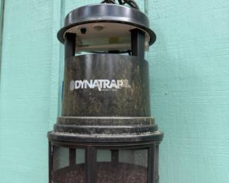 Mosquitoes zapper