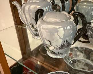 Lustreware