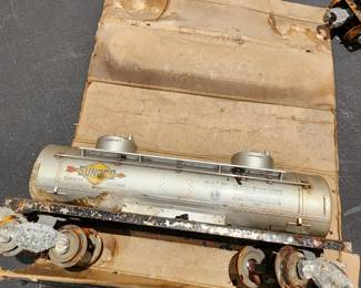 Lionel 6465 Sunoco Double Dome Tank Car (in Box) - $10.00