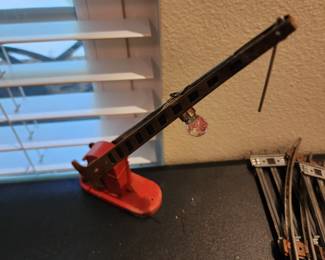 Lionel (148?) Dwarf Signal Gate (red base) - $10.00