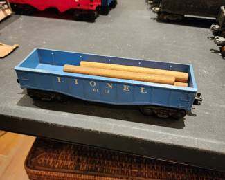 Lionel 6112 Blue Gondola with wood - $12.00