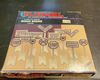 Lionel 6-62180 Road Signs (in Box) - $10.00
