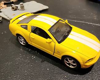 Kinsmart 2006 Ford Mustang GT - $10.00