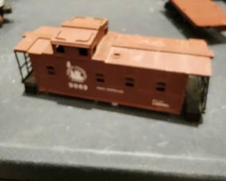 Brown Caboose (Rivarossi or AHM) - $5.00