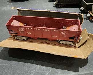 Lehigh Valley 25000 Hopper Car (in Box) - $15.00