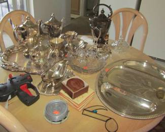 teapots, trays