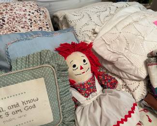 pillows and Ragdy Ann