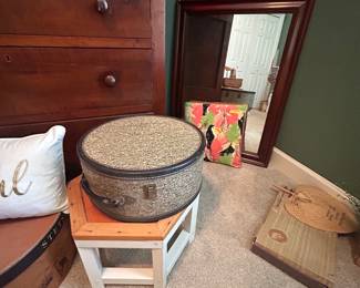vintage hat box