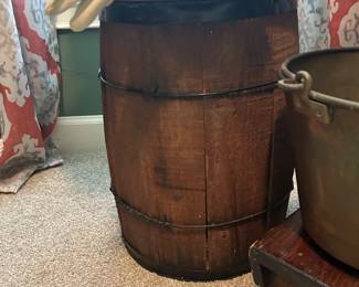nail keg table
