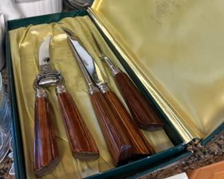 carving set
