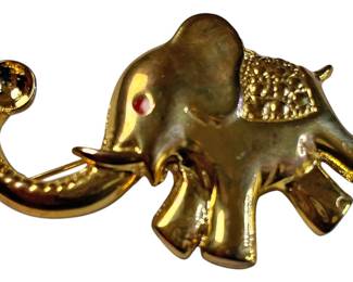 Cute Gold Toned Elephant Pin