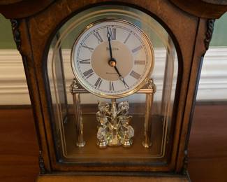 Bulova battery operated mantle clock
