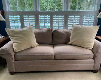 Queen size sleeper sofa