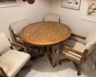 IM David Custom Oak Dining Table - stain guard - comes with a leaf