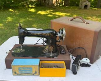 Antique Singer Sewing Machine & Famous Buttonhole Worker