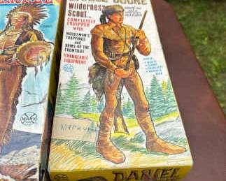 Daniel Boone Figurine