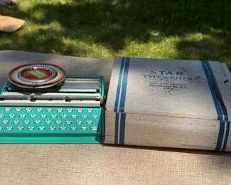 Vintage Star Typewriter Toy