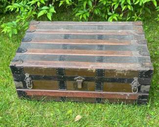 Antique Foot Locker