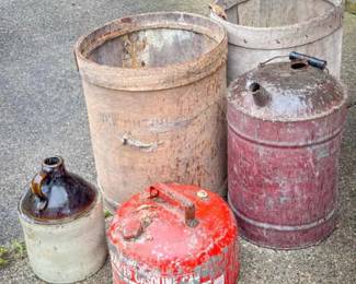 Antique & Vintage Barrels & Jugs & Cans