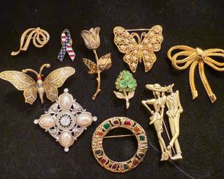 Pins/Brooches
