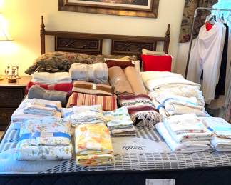 Bassett Queen Size Bed