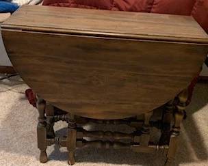 Antique Table with 2 Drop Leaf