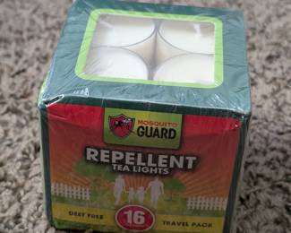 Mosquito repellent candle