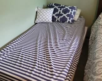 TwinSize Bed with no Headboard 