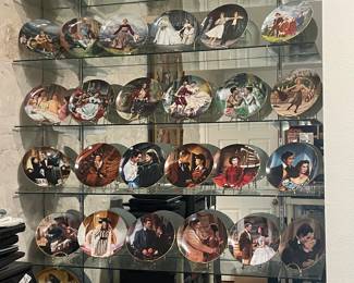 GONE WITH THE WIND OBSESSED !! SOUND OF MUSIC AND MORE IN SEVERAL SERIES IN COLLECTIBLE PLATES
