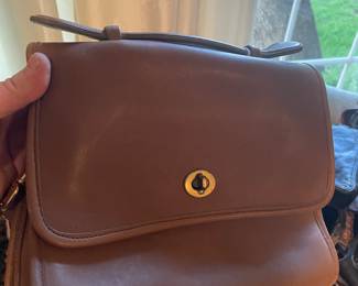 VINTAGE COACH BAG -AMAZING CONDITION