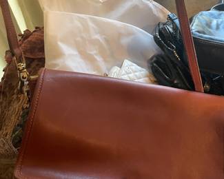 COACH VINTAGE LEATHER