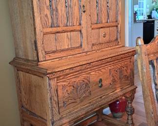 Castle Oak cupboard