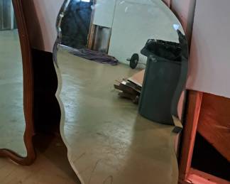 Beveled mirror