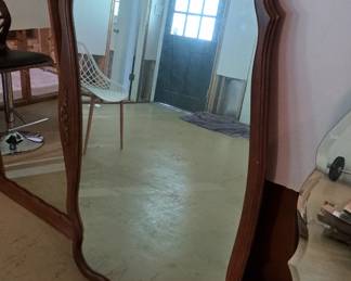 Dresser mirror