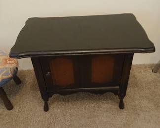 Beautiful antique Walnut humidor / smoker's table for both pipe and cigar enthusiasts! Original finish, in excellent condition! 21x13x16. Was $120, now $60!