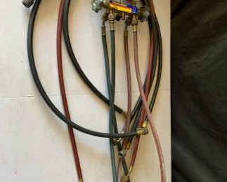 Yellow Jacket Test And Charging Manifold