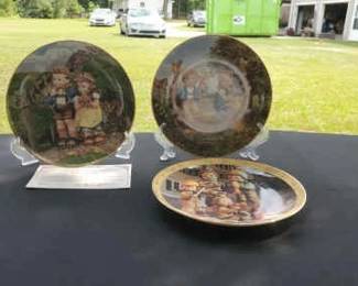 Country Crossroads, Apple Tree Boy And Girl, Strike Up The Band Hummel Plates