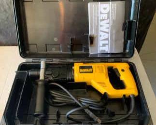 Dewalt DW567 1 Heavy Duty SDS Rotary Hammer