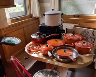 Vintage Le Creuset, roasting pans, low vision magnifying glass