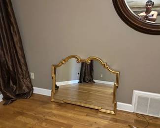 Gold horizontal mirror