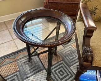 Glass, leather and iron End Table