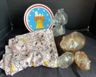 Snoopy Bicentennial Plate Bank Pj Pants With Vintage Anchor Hocking Glass Piggy Banks
