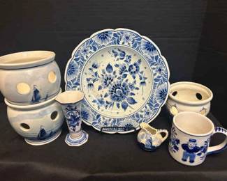 Delft Co Holland Hand Painted Planters With Hand Painted Mug Plate Vase Creamer