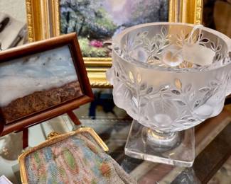 Lalique  Vase