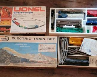 Lionel Electric Train Sets Not 1 but 2 Vintage Sets