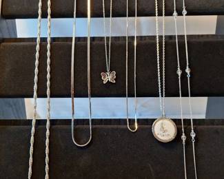 Variety Lot Of Necklaces