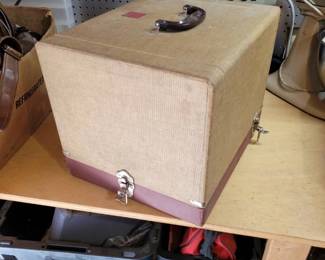Vintage 35mm Slide Projector
