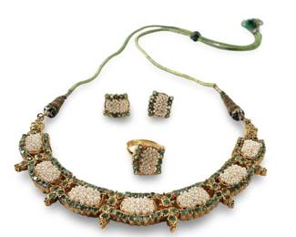 Lavish Bohemian Emerald Pearl Gold Tone Jewelry

