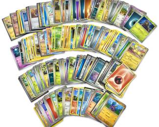 200+ Fossil-Current Vintage Pokémon Card Set
